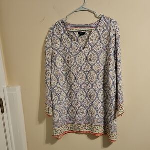 Jones & Co Floral Long Sleeve Tunic Top. In EUC